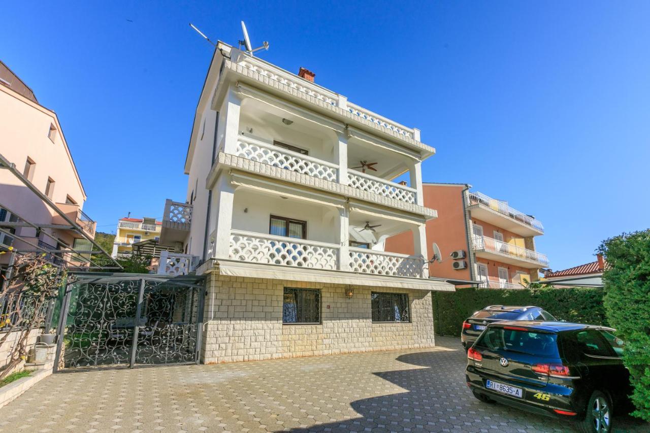 Apartment Eni Selce Exterior foto