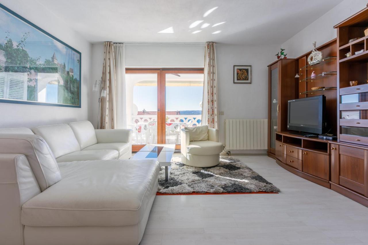 Apartment Eni Selce Exterior foto
