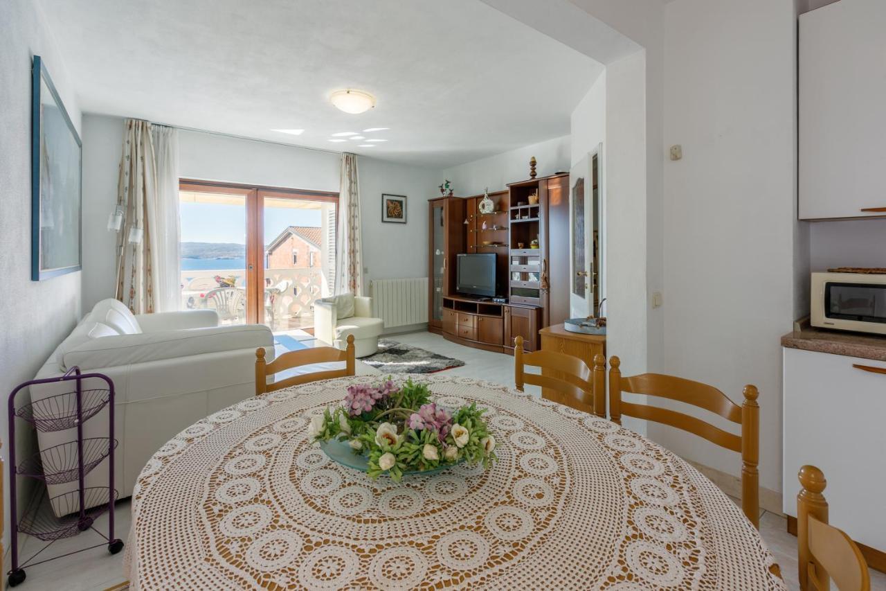 Apartment Eni Selce Exterior foto