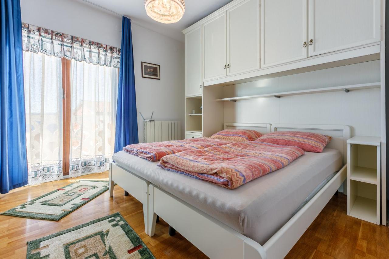 Apartment Eni Selce Exterior foto