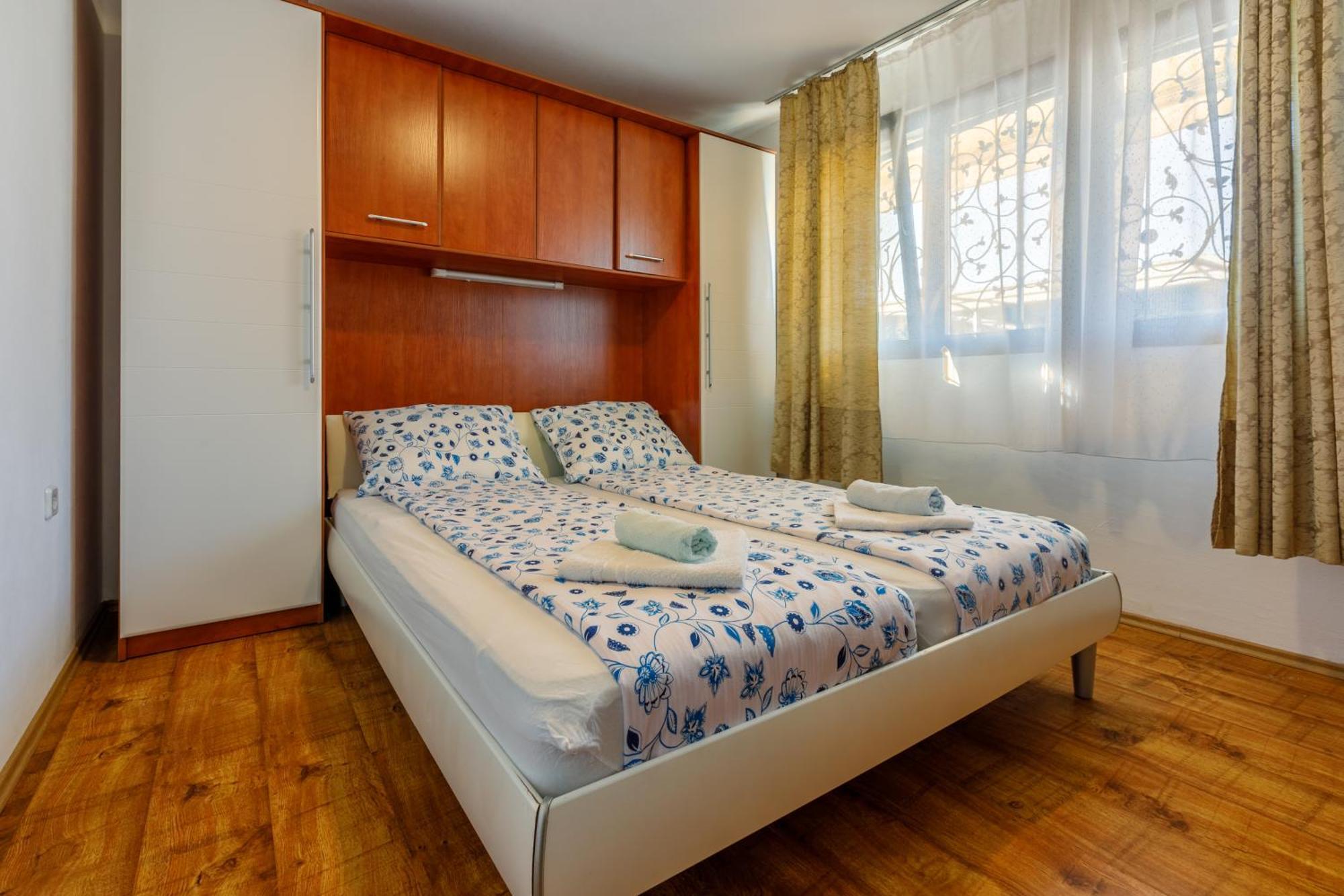 Apartment Eni Selce Exterior foto