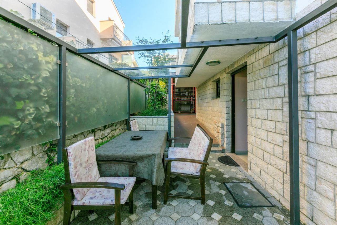 Apartment Eni Selce Exterior foto