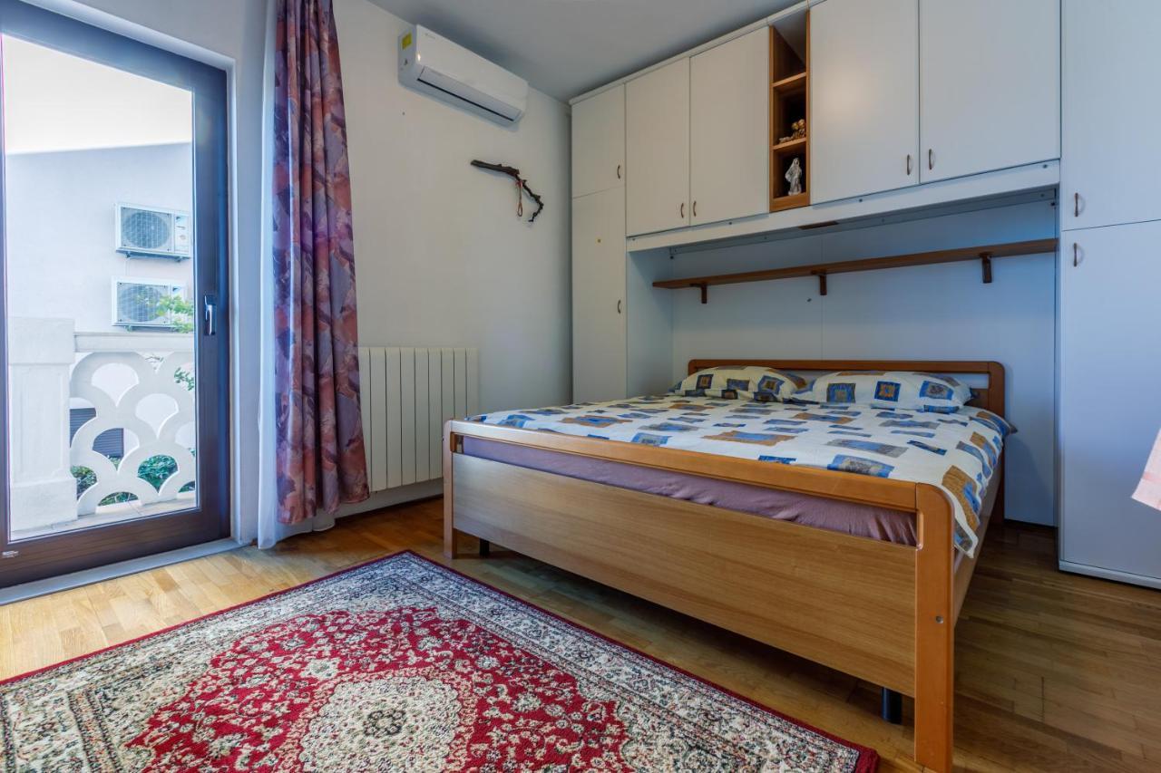Apartment Eni Selce Exterior foto