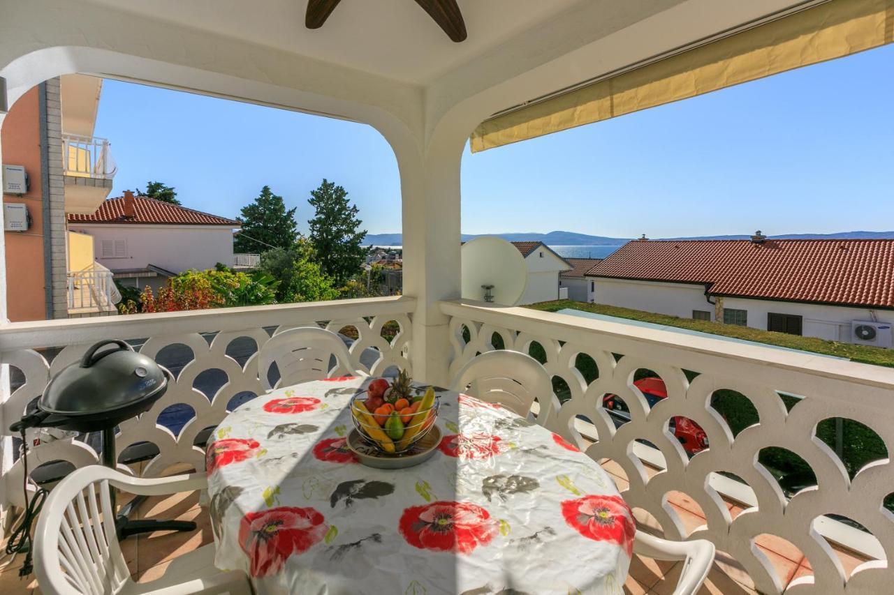Apartment Eni Selce Exterior foto